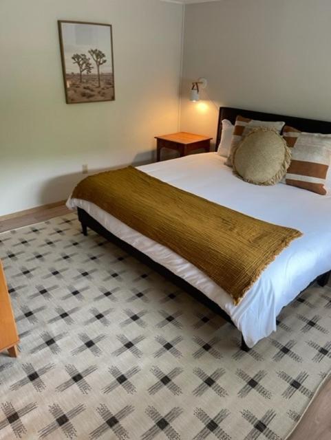Berkshire Valley Inn North Hancock Екстер'єр фото