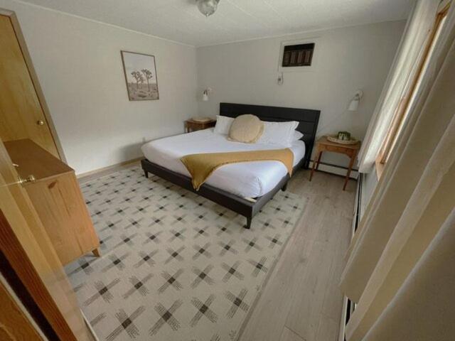 Berkshire Valley Inn North Hancock Екстер'єр фото